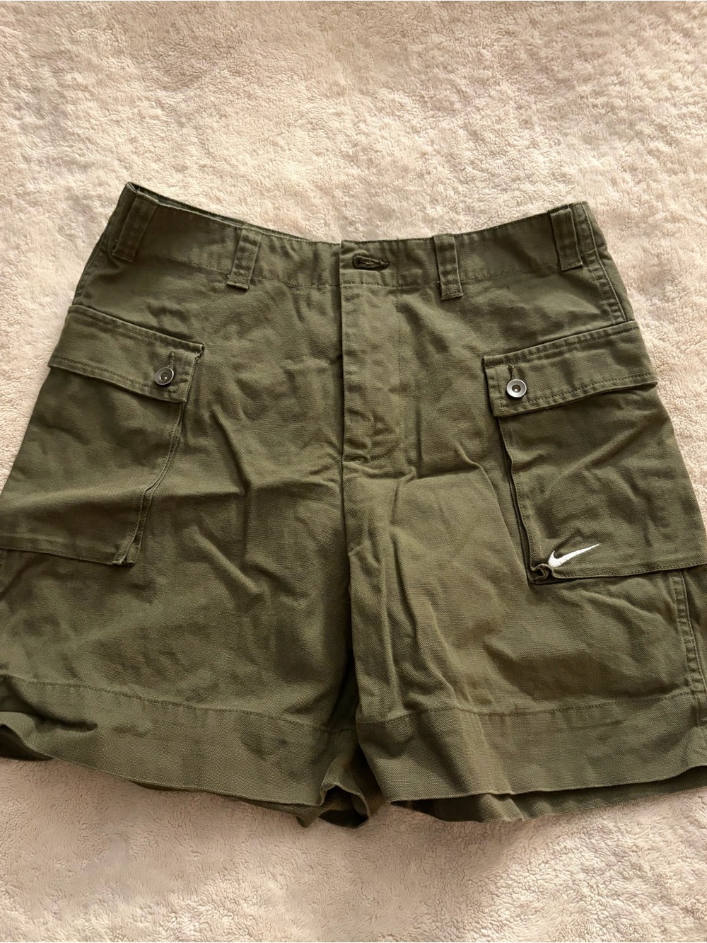 Nike Men's Olive Cargo Shorts with Side Pockets